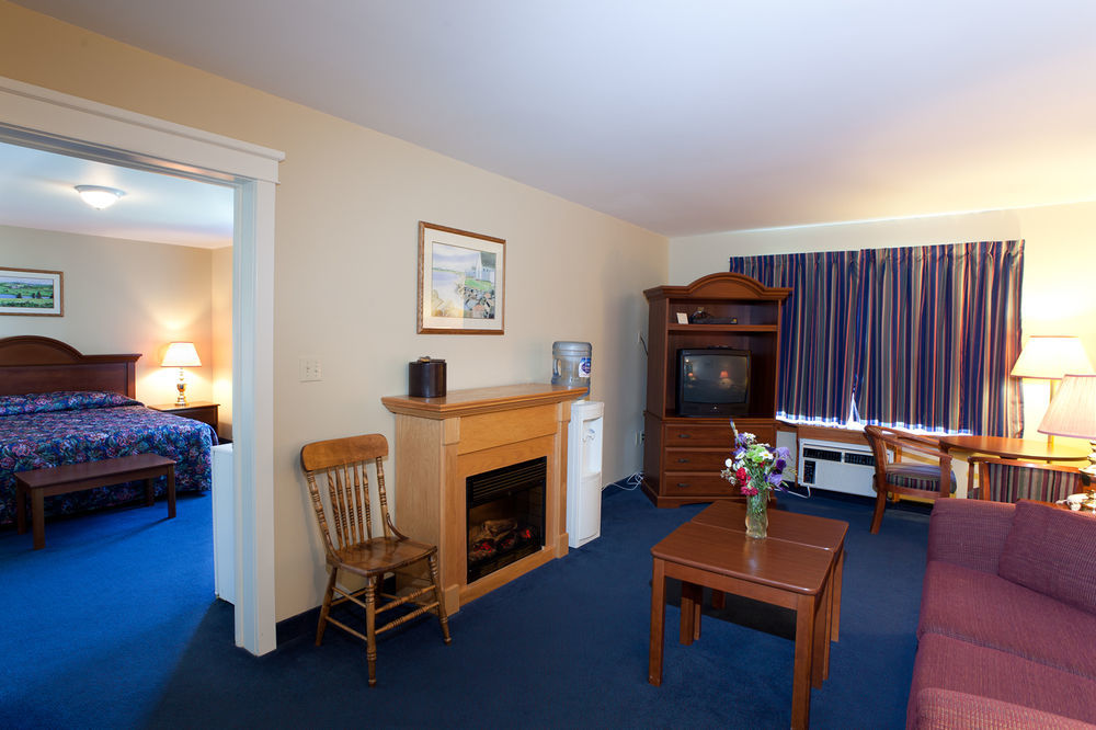 Inn At The Pier Cavendish Exterior photo